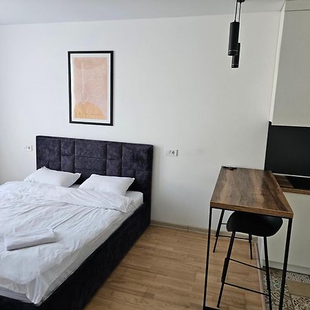קייב Nyvky Like Home - Studio - Apt 35 מראה חיצוני תמונה