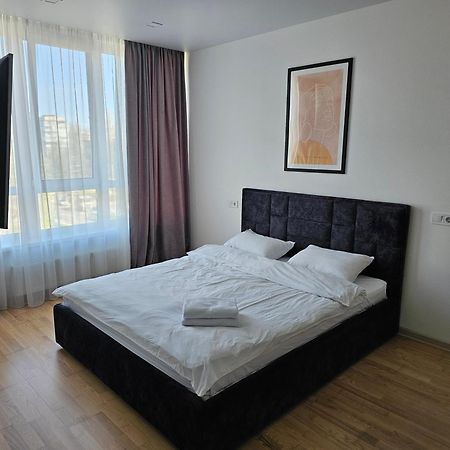 קייב Nyvky Like Home - Studio - Apt 35 מראה חיצוני תמונה